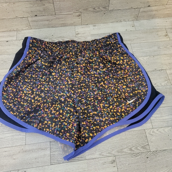 NWOT Nike Womens Running‎ Shorts Small Multi Color Dri-Fit Athletic Shorts - Picture 1 of 8